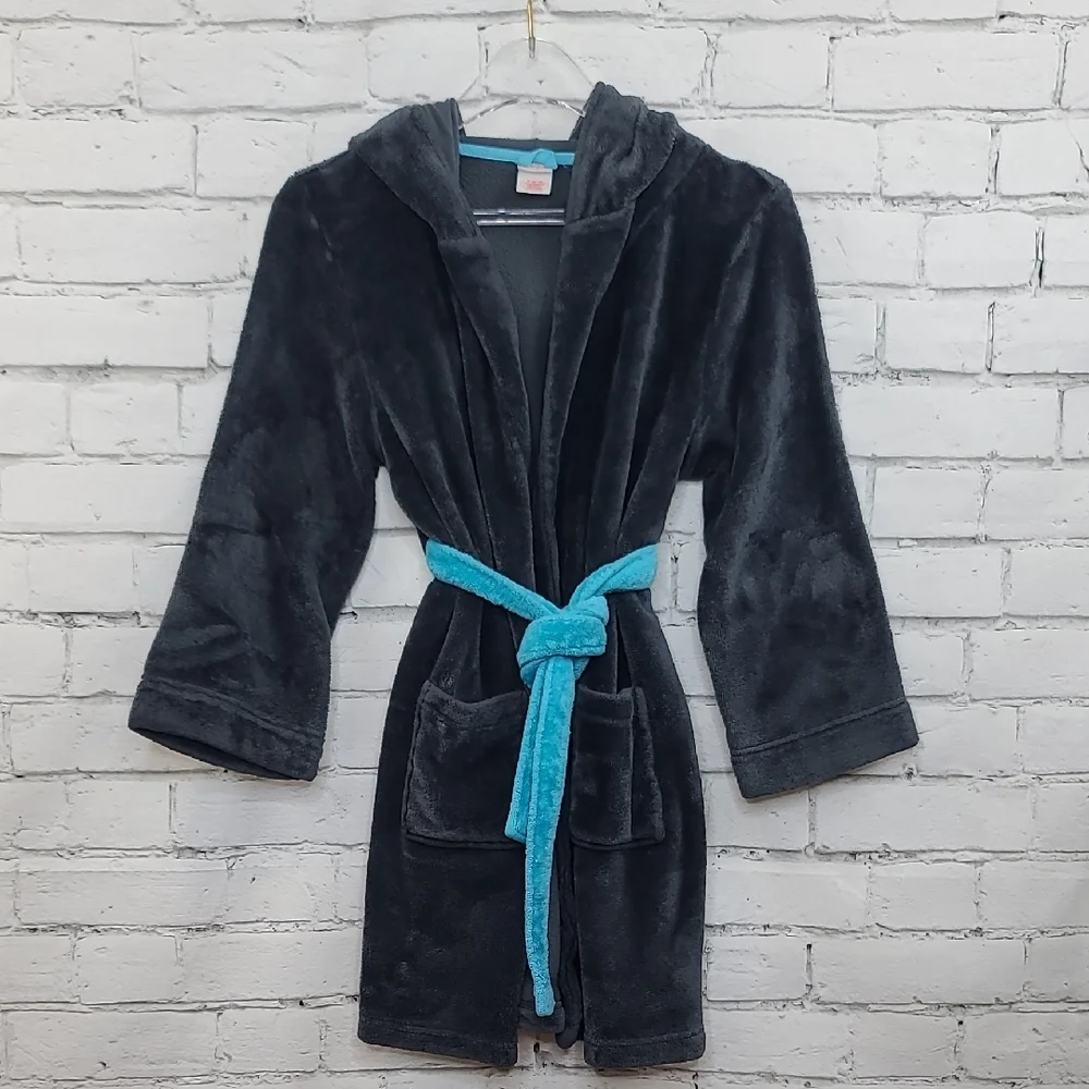 Cat & Jack Plush Cozy Sherpa Long Sleeve Hooded Monster Robe in Dark Gray/Blue